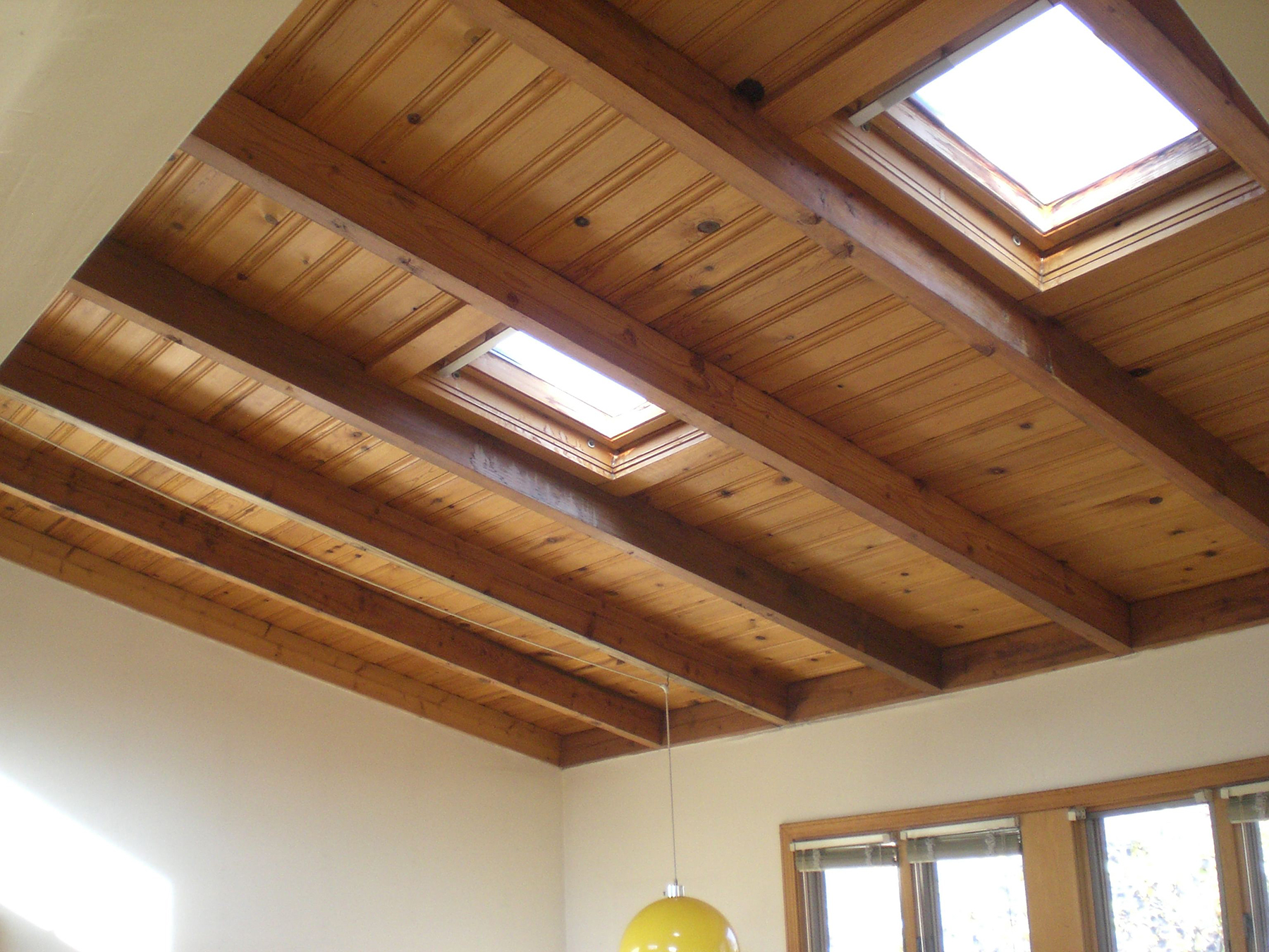 作為房屋裝修的&ldquo;頭等大事&rdquo;，做吊頂選擇哪種材料既便宜又好看？