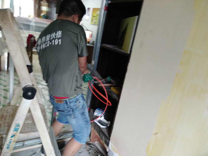 哪家鄭州維修公司可以處理電動門，鄭州電動門壞了修門多少錢