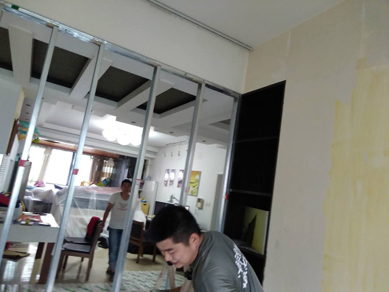 哪家鄭州門窗維修公司收費便宜，鄭州維修推拉門價格大概多少