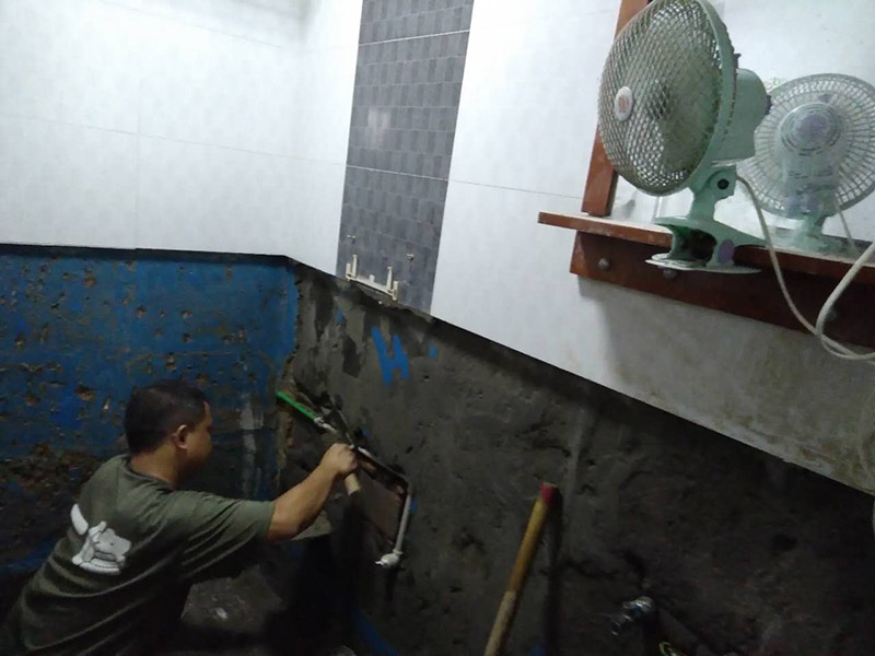 衛(wèi)生間改造，基層修補(bǔ)