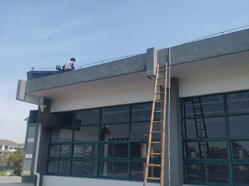 屋頂漏水補(bǔ)漏怎么做？這樣做處理的防水，至少十年都不會(huì)出問題