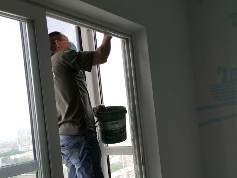 想清理紗窗卻會拆不會裝？預(yù)約紗窗上門安裝，輕松又方便