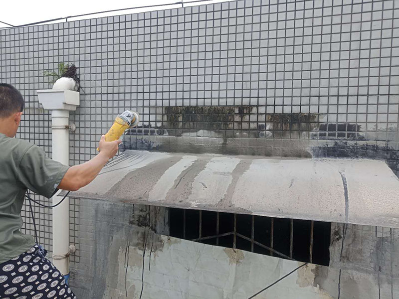 窗戶外墻防水切割：1、外墻防水不建議用防水涂料，防水涂料施工后需要做一層保護(hù)層；2、防水需要在水泥基面施工，如果貼了瓷磚，還需要把瓷磚鏟除再施工；3、外墻防水最好使用砂漿防水劑，做好后可以與原有的水泥基面形成一個(gè)整體，且不會(huì)被雨水中的酸、堿等物質(zhì)破壞。