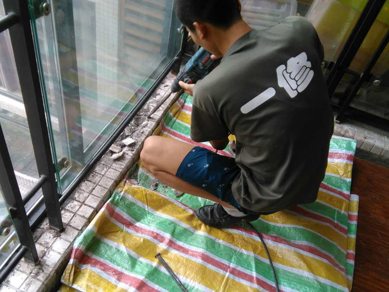 長沙房頂漏水可以自己修補嗎，長沙房頂漏水維修價格