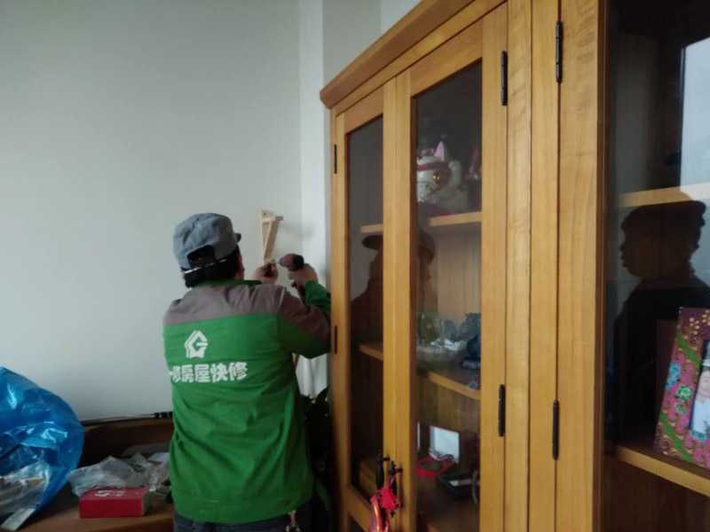 成都墻紙修補(bǔ)的小技巧，成都墻紙起霉怎么修補(bǔ)