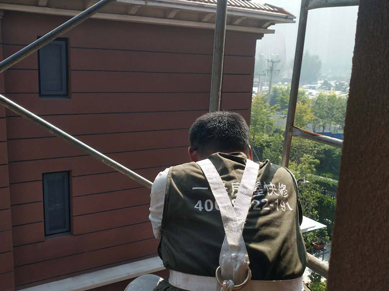 北京房頂漏水可以自己修補嗎，北京房頂漏水維修價格