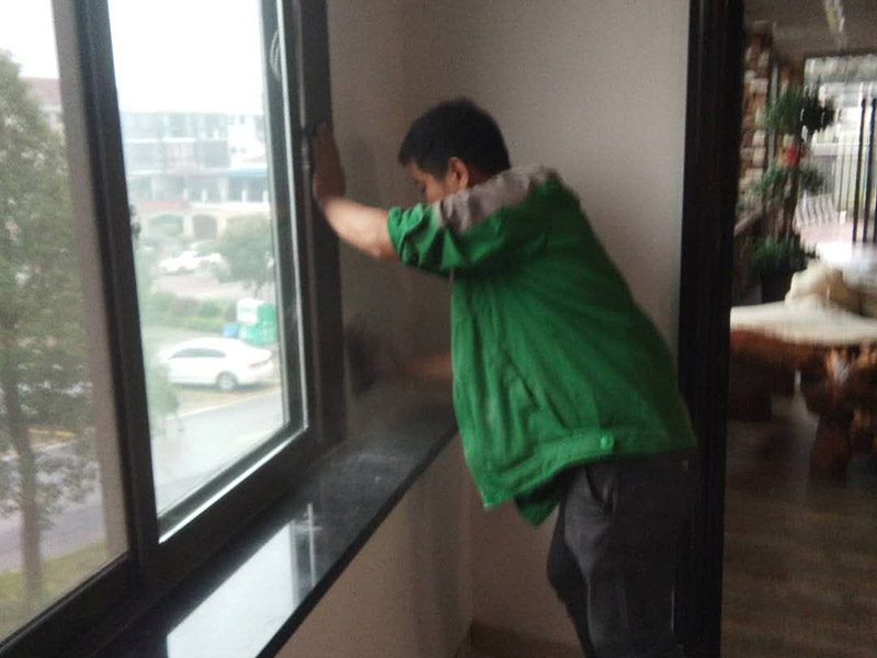 武漢陽臺(tái)防水選什么材料好，武漢陽臺(tái)做防水的注意事項(xiàng)