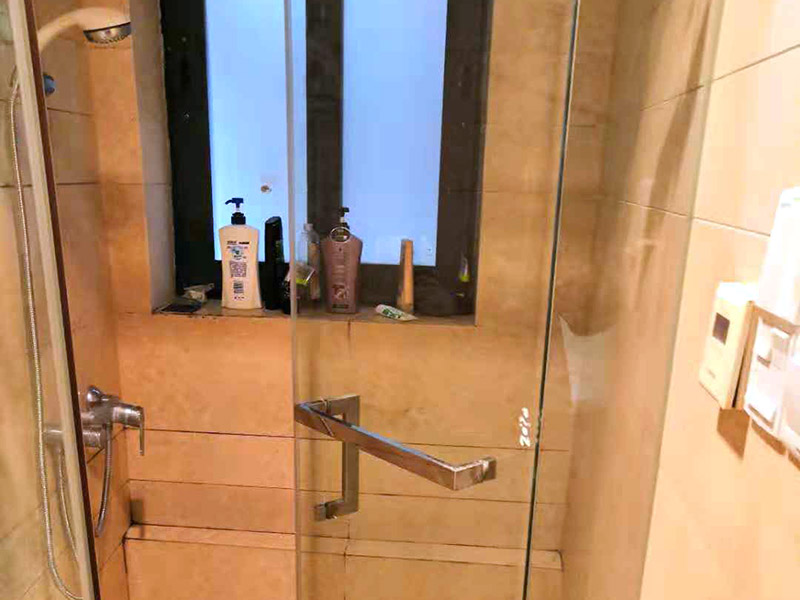 朝陽區(qū)衛(wèi)浴維修公司,北京朝陽浴缸漏水修理,朝陽馬桶安裝服務