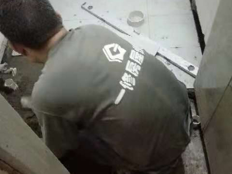 北京屋頂補漏用什么材料好，北京屋頂補漏怎么做效果好