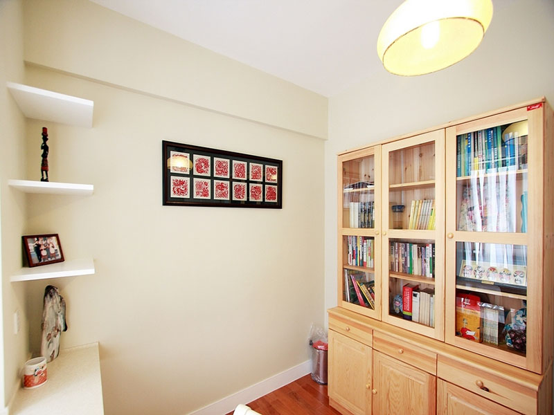 青島墻面涂鴉使用什么材料，青島墻面涂鴉選哪種效果好