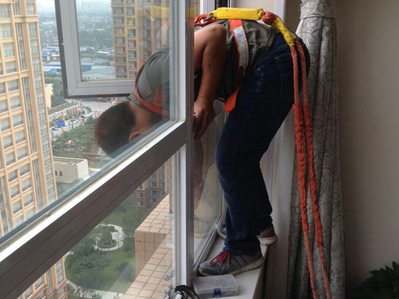 杭州修門窗,門窗維修之常見問題，鋁合金門窗修理方法是什么