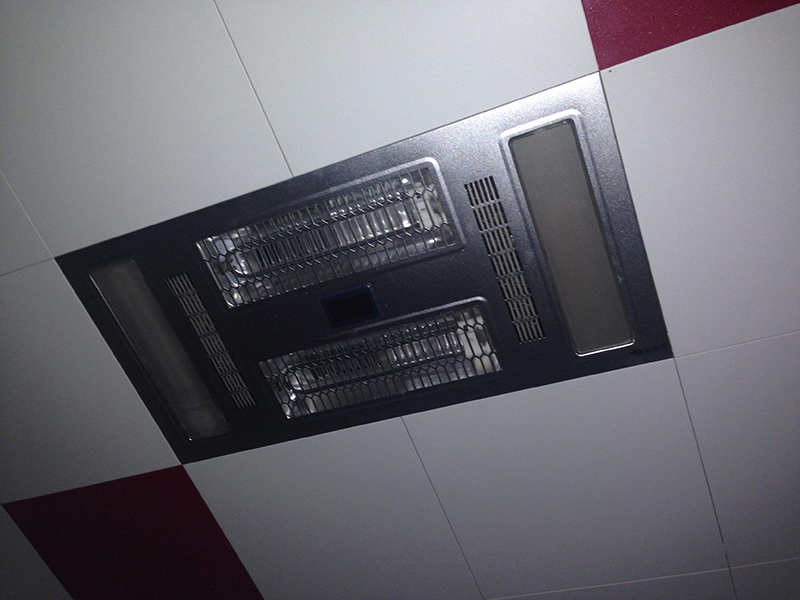 集成吊頂浴霸燈壞了怎么換，巧用吸盤解決浴霸面板取不下來的難題