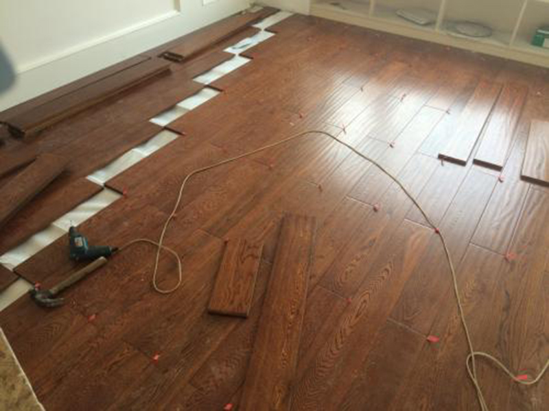 木地板翹起來了怎么修復，怎么做才能防止木地板翹起來呢