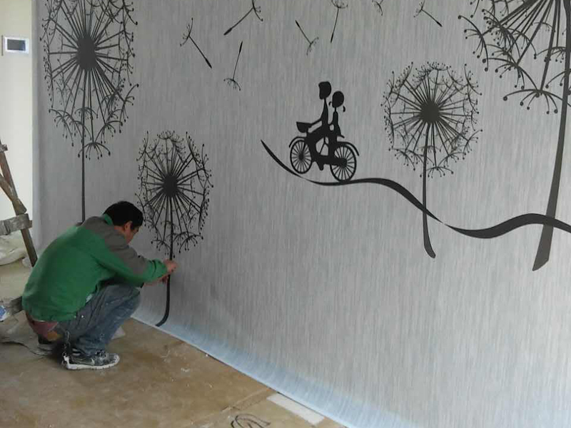 墻紙怎么貼？貼墻紙一定要刷基膜嗎？