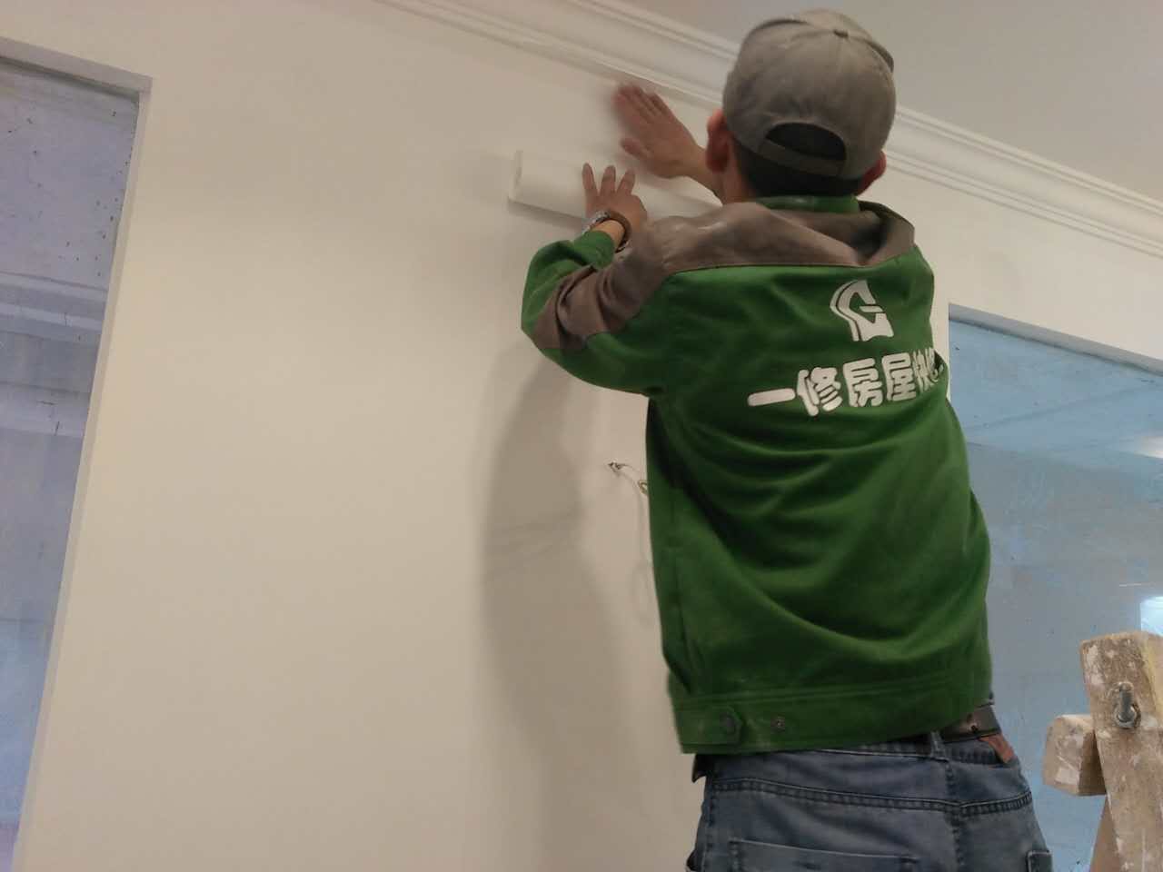 一修天溝防水、角閥安裝、貼壁紙、鋪貼