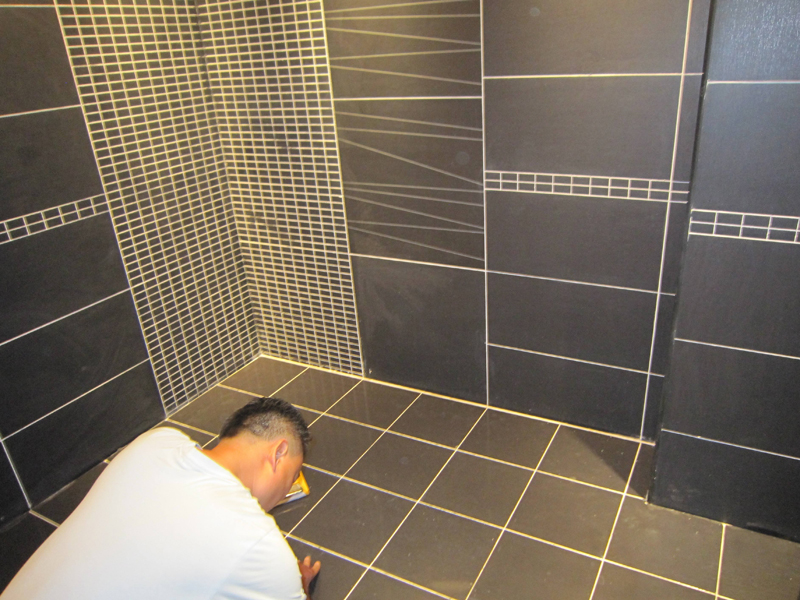 瓷磚有劃痕深怎么修復(fù)？瓷磚深劃痕修復(fù)