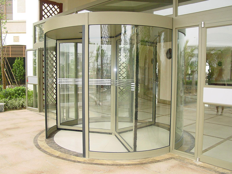 自動玻璃門維修哪家好，附近上門維修玻