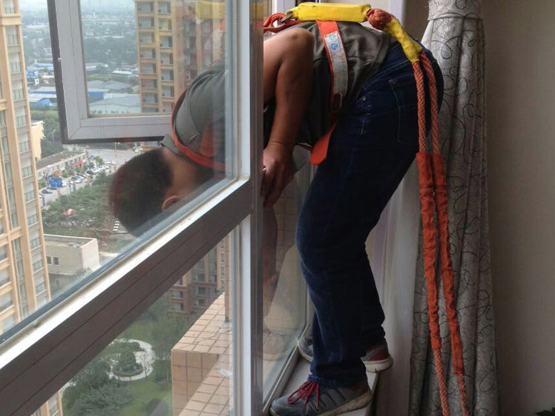 窗戶(hù)漏水怎樣處理方法,施工規(guī)范,窗戶(hù)