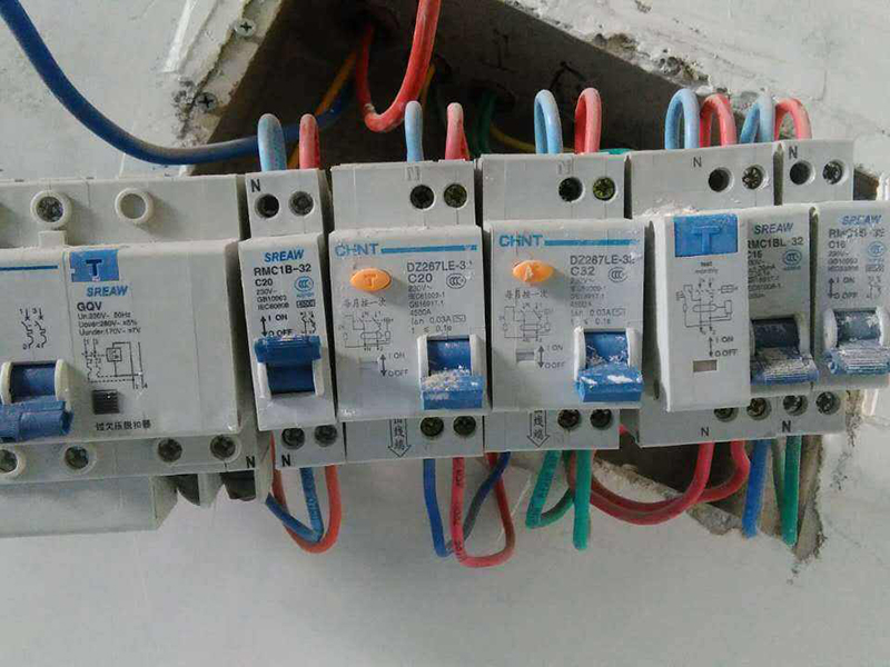 跳閘推不上去好惱火！其實(shí)要解決也很簡(jiǎn)