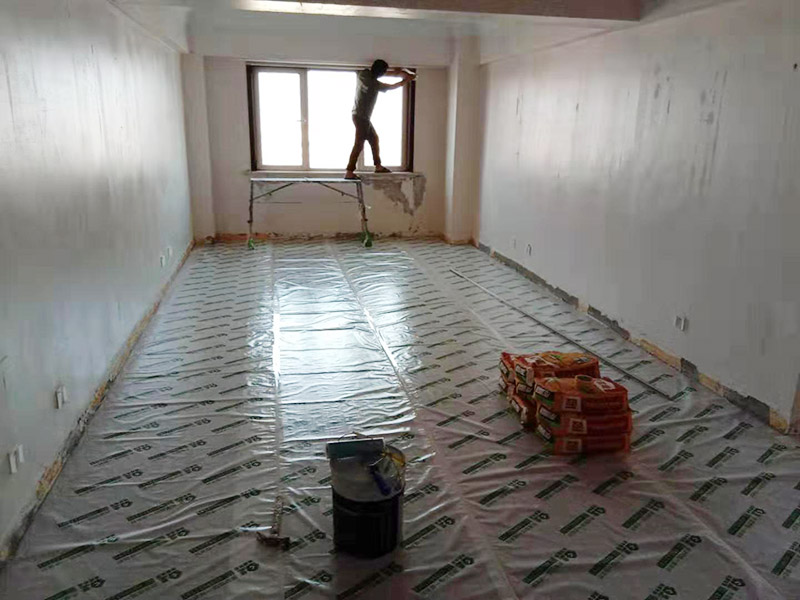 瓦工鋪地磚多少錢一平，2020年貼磚