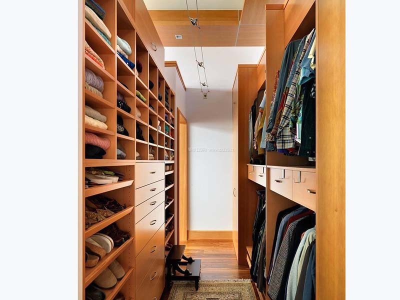 衣帽間衣柜定制多少錢，衣帽間衣柜定制