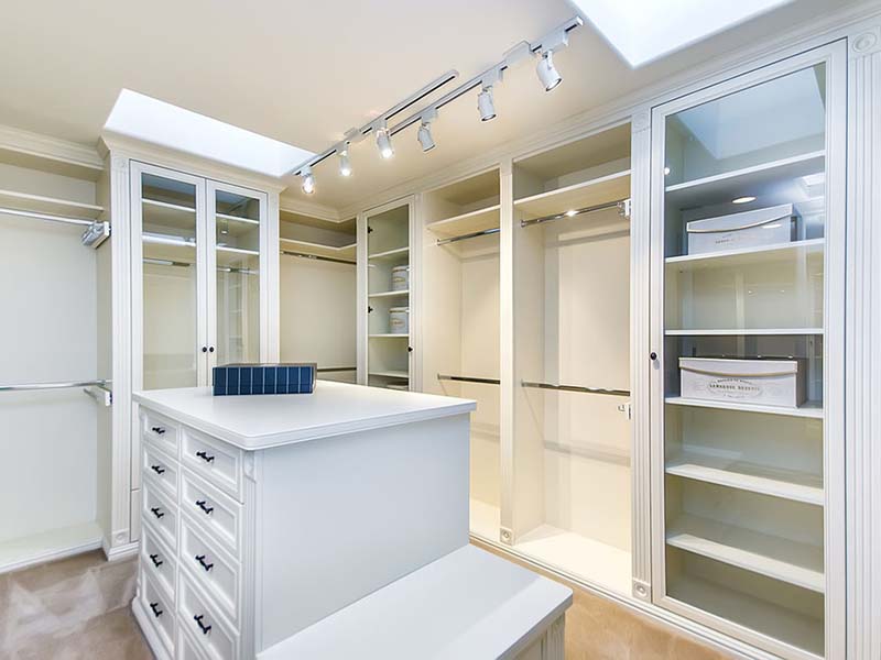 全屋定制大約多少錢，如果做全實木的需