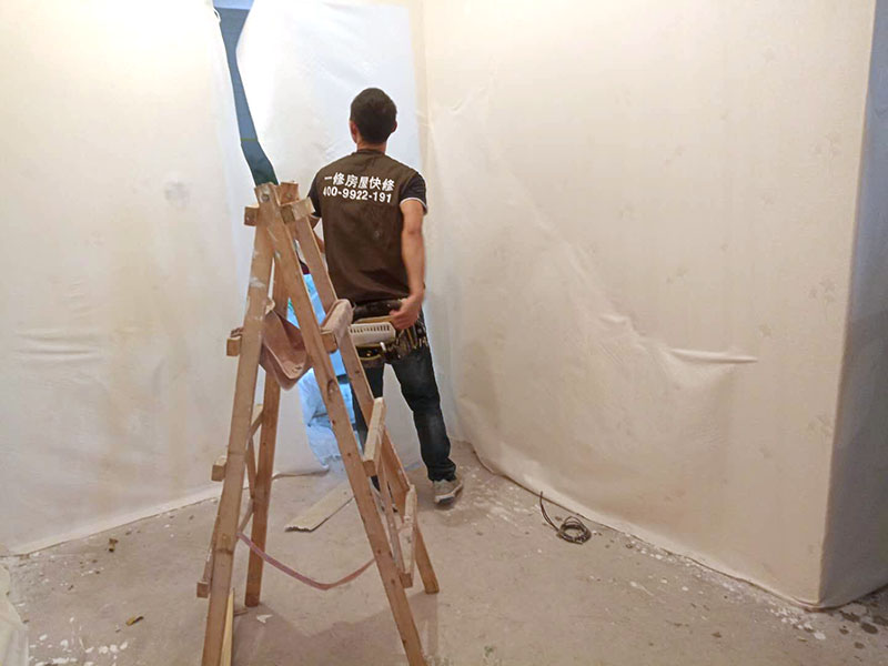 武漢墻面裝飾有幾種裝飾方法，涂料比較