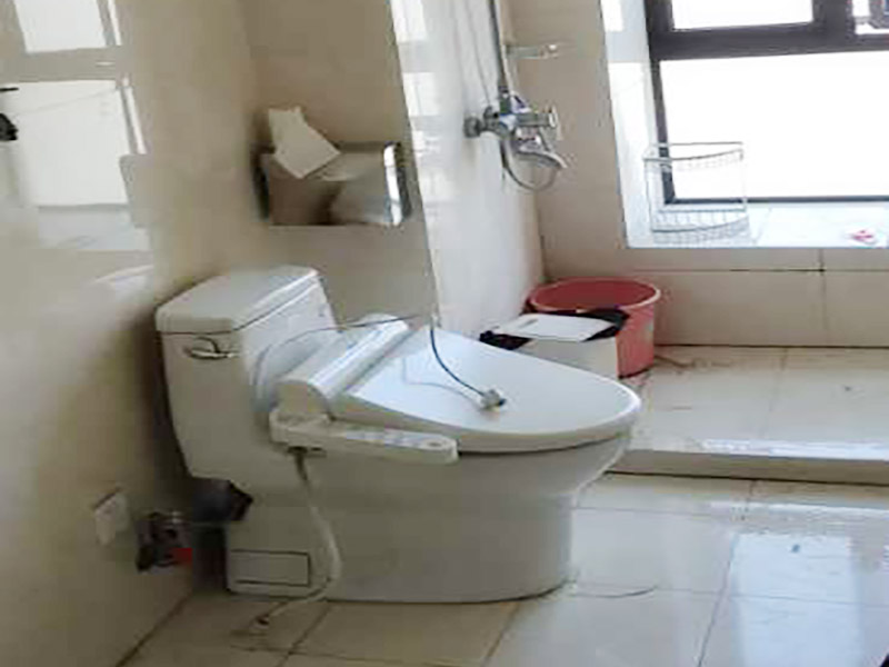 江門(mén)屋頂補(bǔ)漏防水材料,買點(diǎn)水瀝青把裂