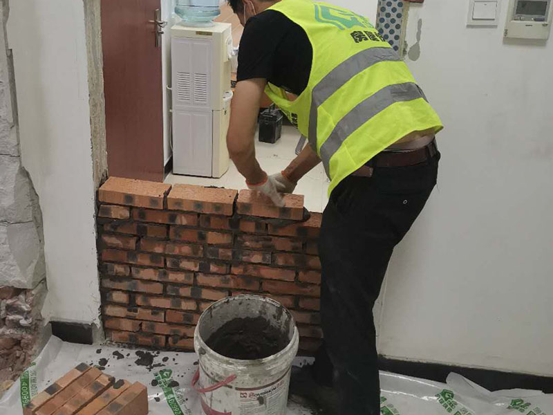 砸墻后修補墻面需要自己掏錢嗎？廣州裝