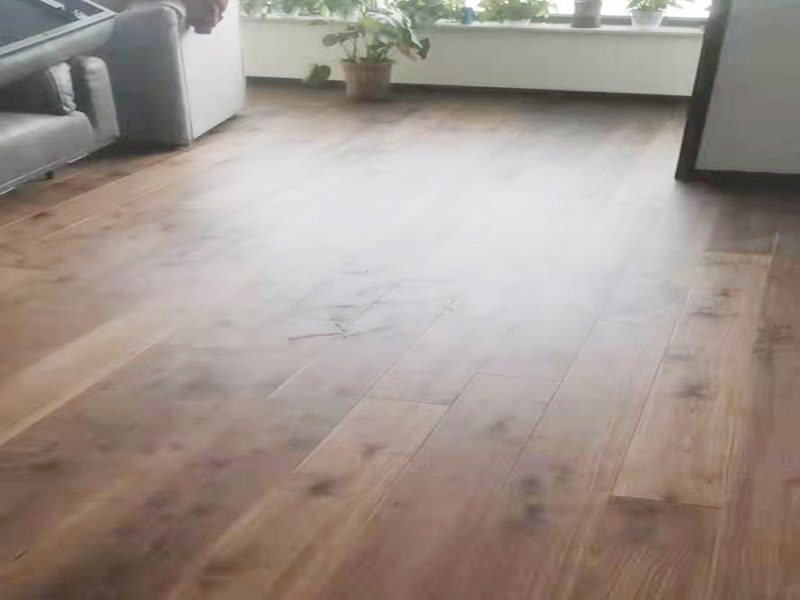 杭州上城區(qū)地板翻新價(jià)格是多少？