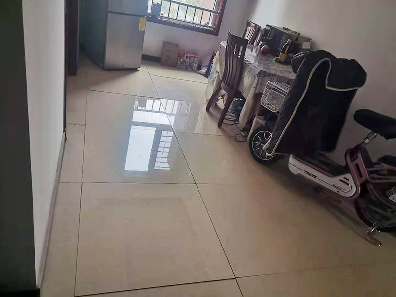 東陽(yáng)市鋪裝地磚師傅電話(huà)是多少？東陽(yáng)市