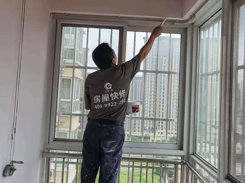 磐安縣刷乳膠漆包工包料多少錢(qián)一平方？