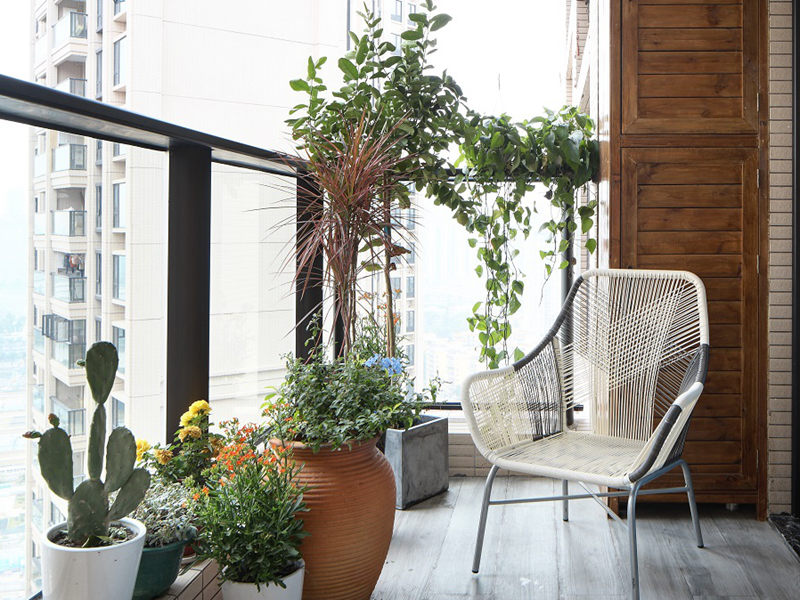 現(xiàn)代風格陽臺